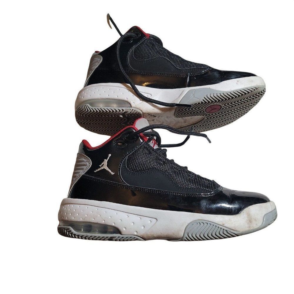 Air Jordan Kids Max Aura 2 GS CN8094-006 Black Lace Up Basketball Shoes Size 4.5